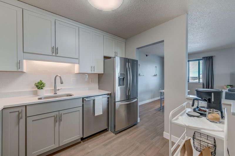 78 10th St E #2809, Saint Paul, MN 55101