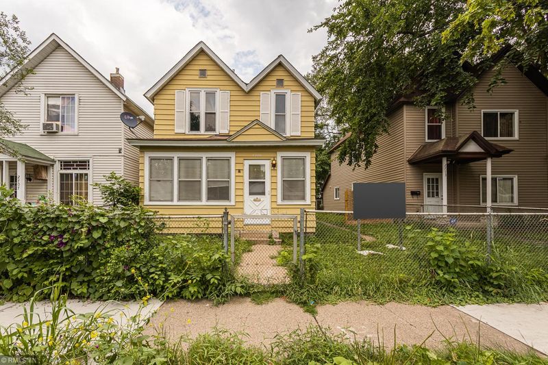 2709 17th Ave S, Minneapolis, MN 55407