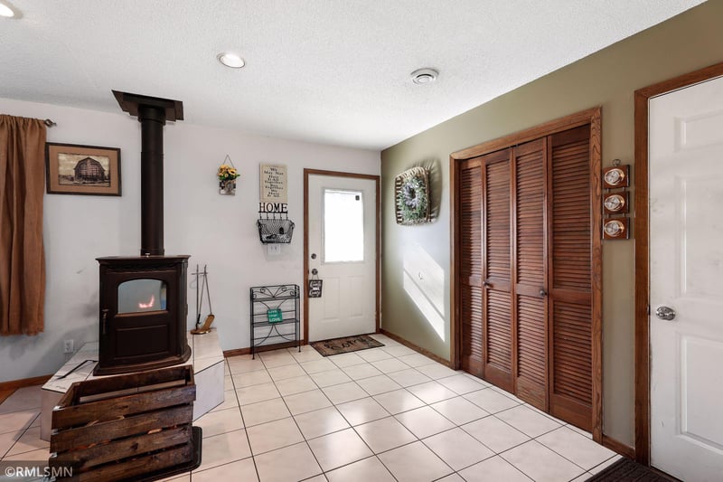 3475 Fishers Dr NW, Andover, MN 55303