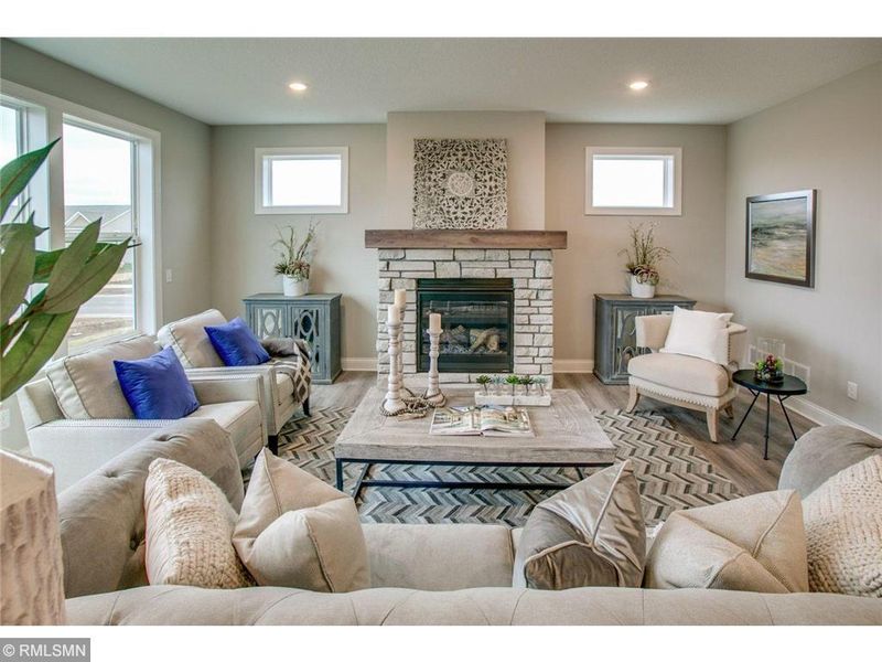 13330 Fondant Trl, Hugo, MN 55038