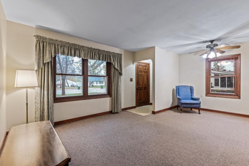 4041 Douglas Dr N, Crystal, MN 55422