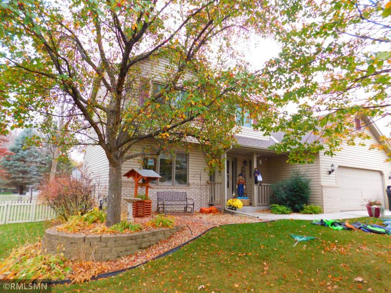 164 Glenview Ave, Lino Lakes, MN 55014