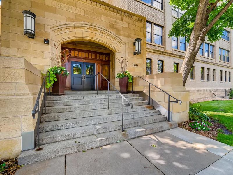 730 Stinson Blvd #105, Minneapolis, MN 55413