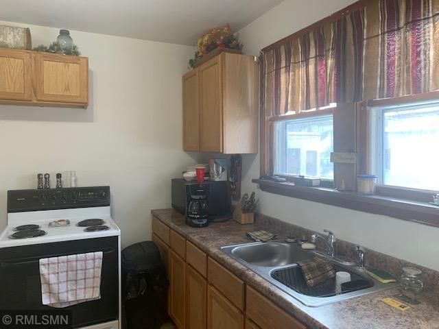103 6th Ave, Bovey, MN 55709