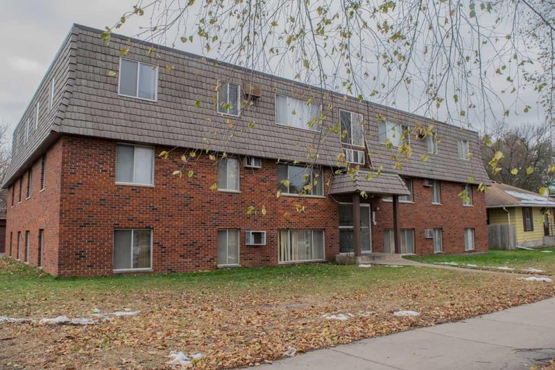 1754 Montana Ave E, Saint Paul, MN 55106