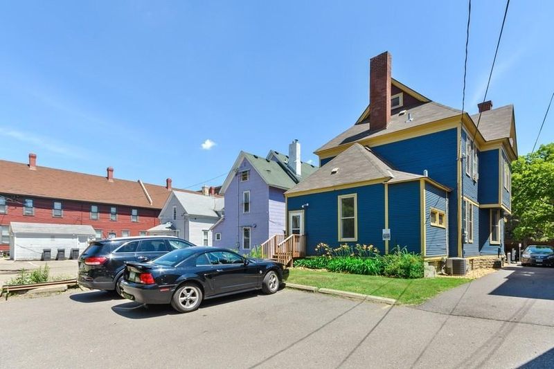 2714 Chicago Ave S, Minneapolis, MN 55407