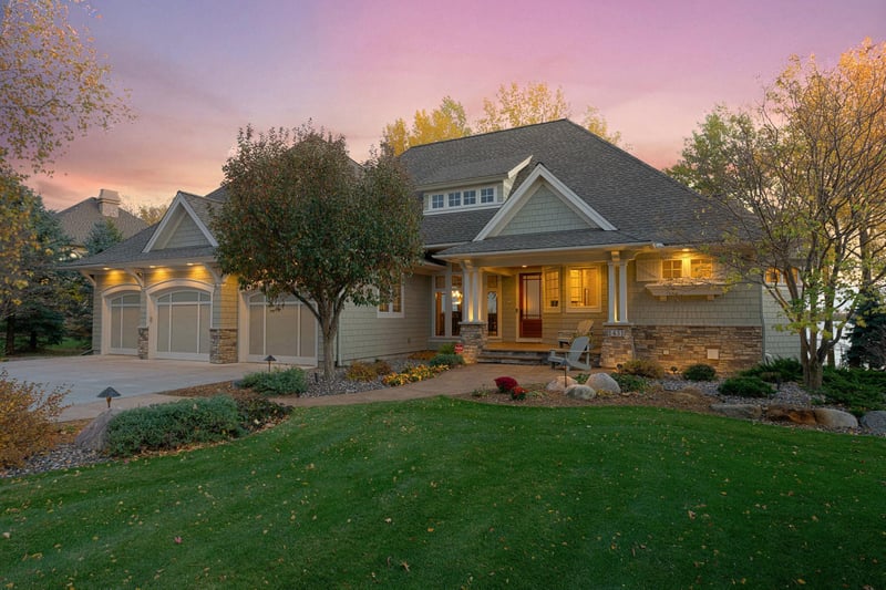 1431 Mound Trl, Hugo, MN 55038