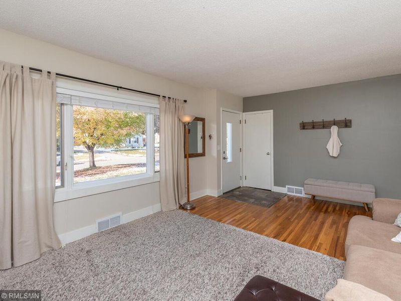 6415 Logan Ave S, Richfield, MN 55423