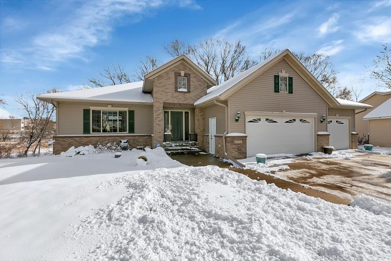 3150 Crescent Ridge Trl, Saint Cloud, MN 56301