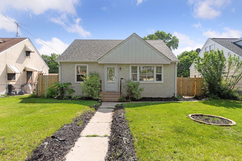 4936 Queen Ave N, Minneapolis, MN 55430