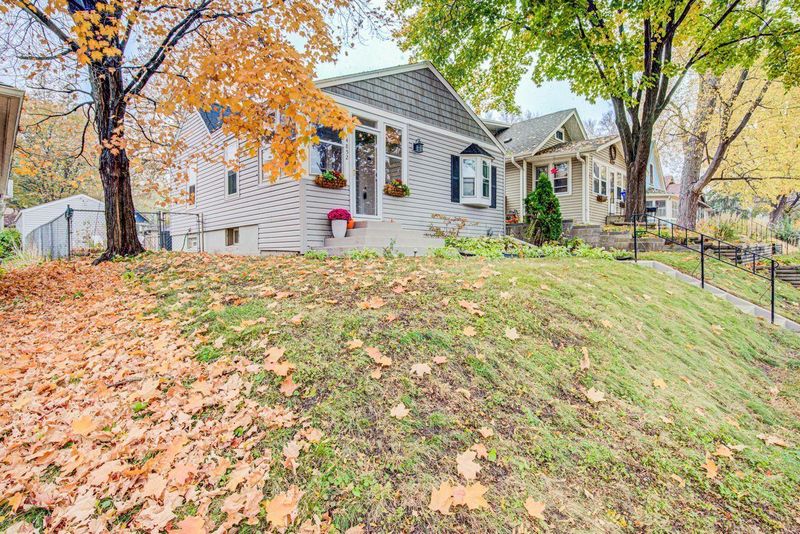4852 Clinton Ave, Minneapolis, MN 55419