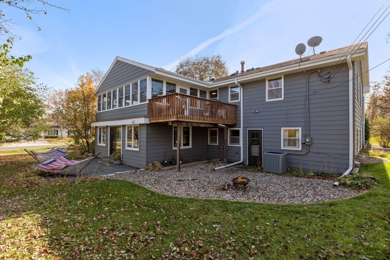 6000 Manchester Dr, Golden Valley, MN 55422
