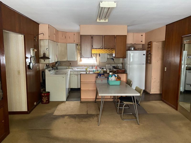 1826 Malvern St, Lauderdale, MN 55113