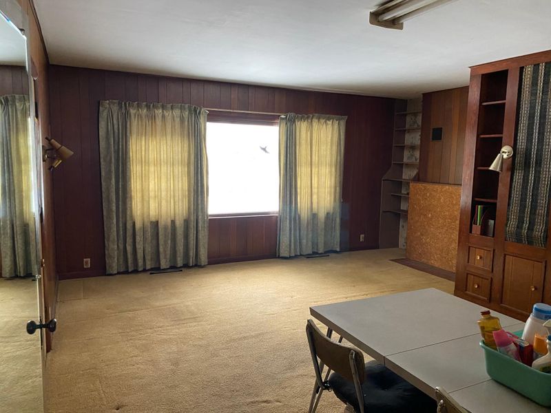 1826 Malvern St, Lauderdale, MN 55113