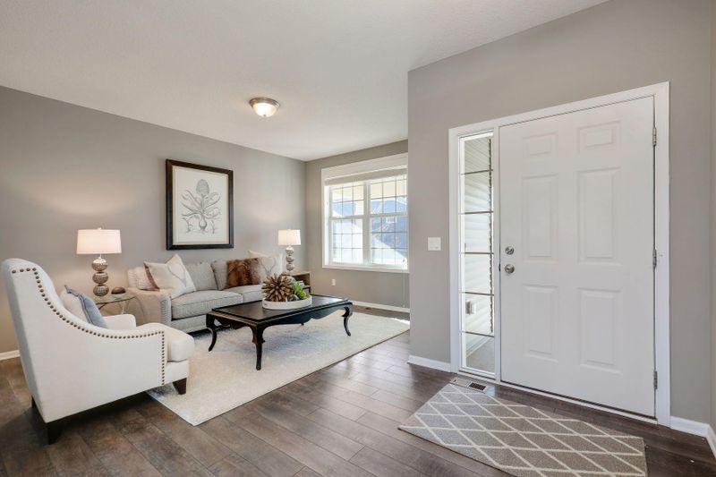 420 14th St NW, New Brighton, MN 55112