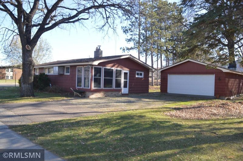 1420 University Dr SE, Saint Cloud, MN 56304