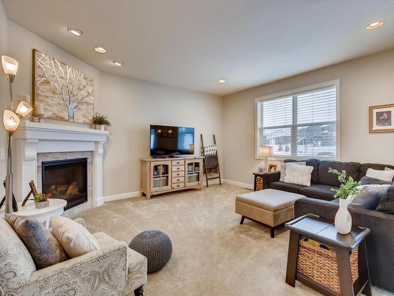 5271 Trailhead Ln SE, Prior Lake, MN 55372