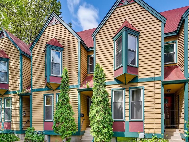 1804 10th Ave S, Minneapolis, MN 55404