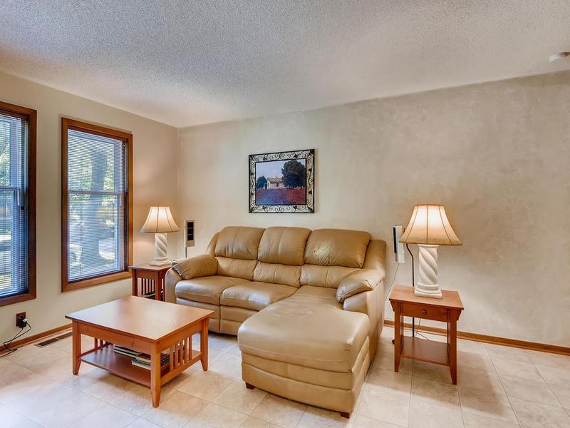 1804 10th Ave S, Minneapolis, MN 55404