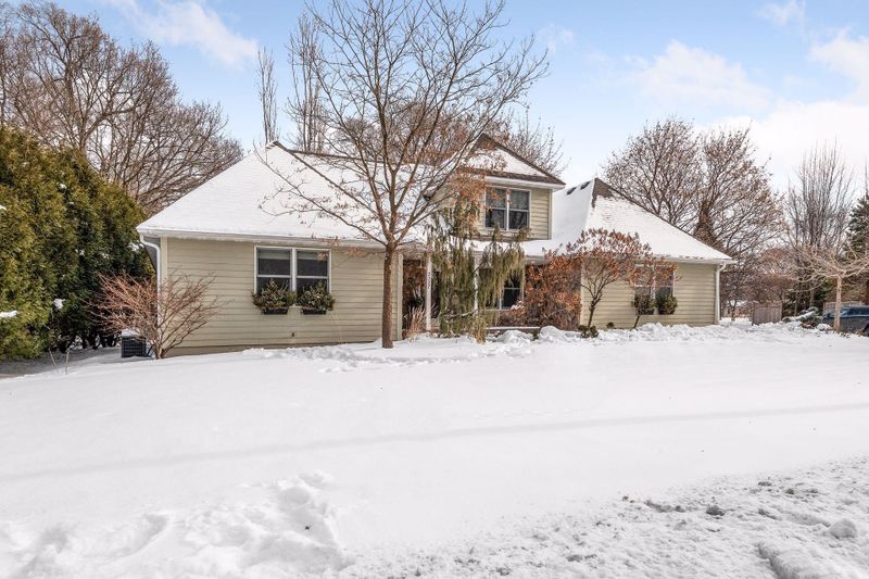3327 Shores Blvd, Wayzata, MN 55391