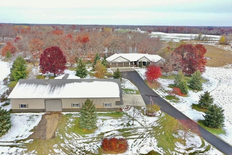 22150 Norris Lake Rd, Nowthen, MN 55303