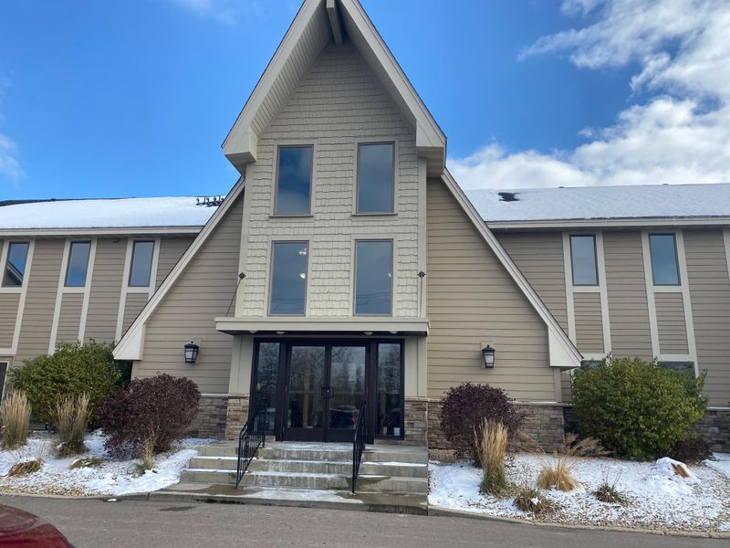 16670 Franklin Trl SE #260, Prior Lake, MN 55372