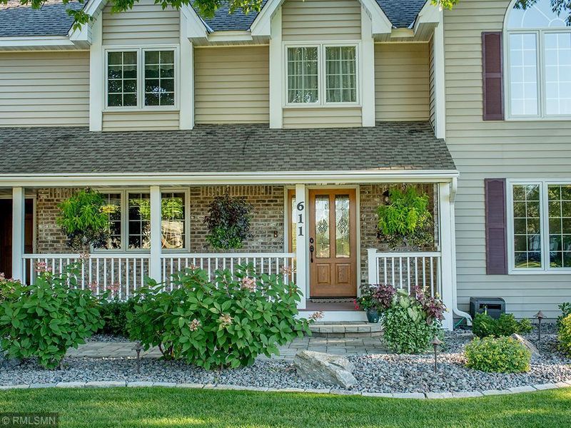 611 W River Pw, Champlin, MN 55316