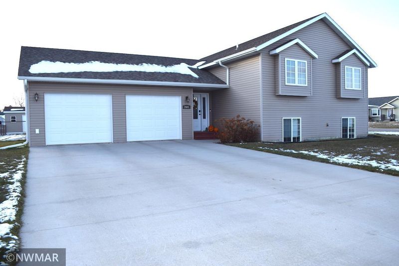 2001 Northrop Ave, Thief River Falls, MN 56701