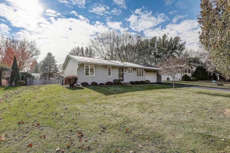 9769 105th Ave N, Maple Grove, MN 55369