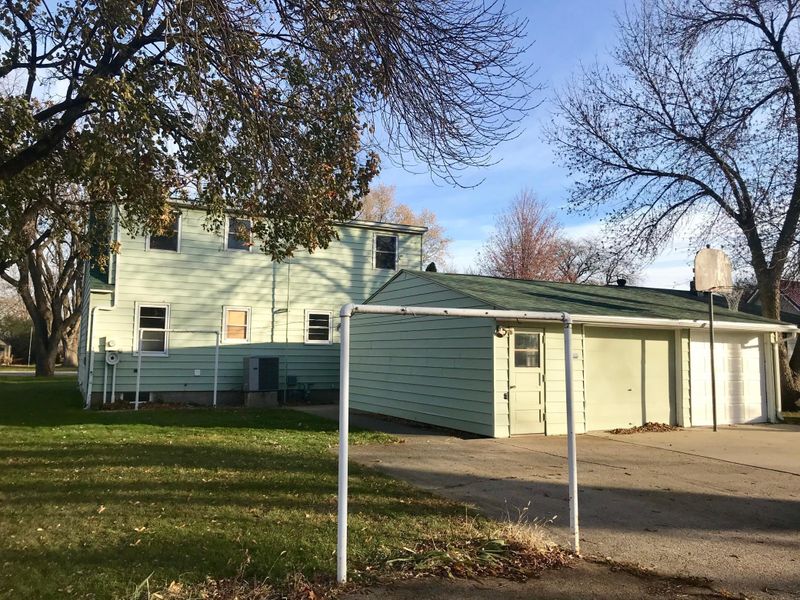 508 E Walnut St, Redwood Falls, MN 56283