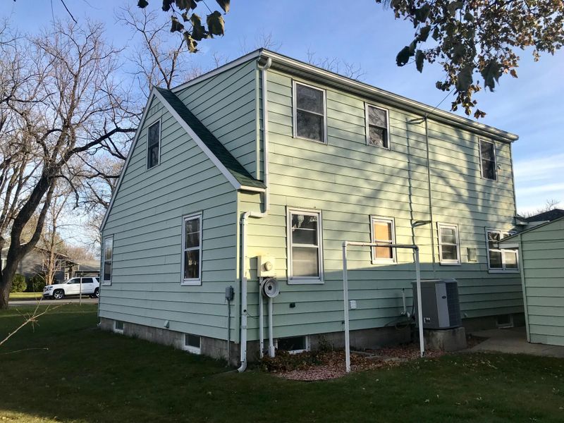 508 E Walnut St, Redwood Falls, MN 56283