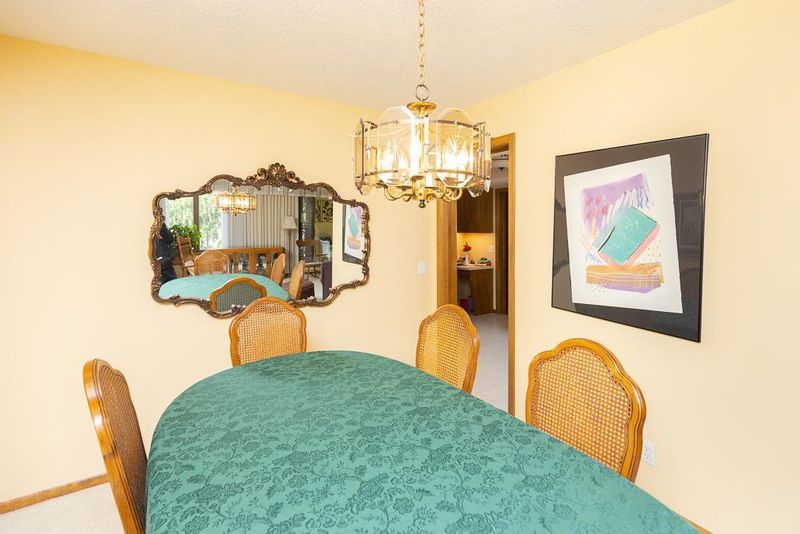 8430 Pennsylvania Rd #207, Bloomington, MN 55438