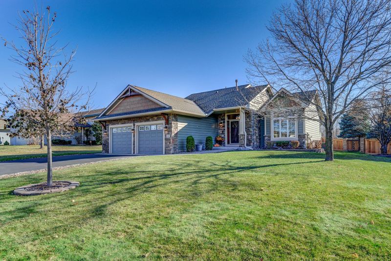 4663 Tamie Ave, Eagan, MN 55123