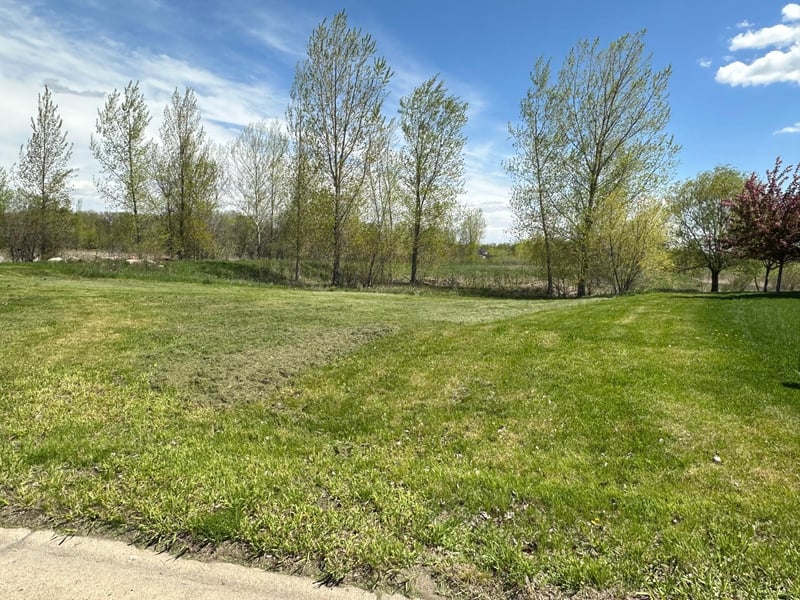 1654 Knottingham Dr, Sartell, MN 56377