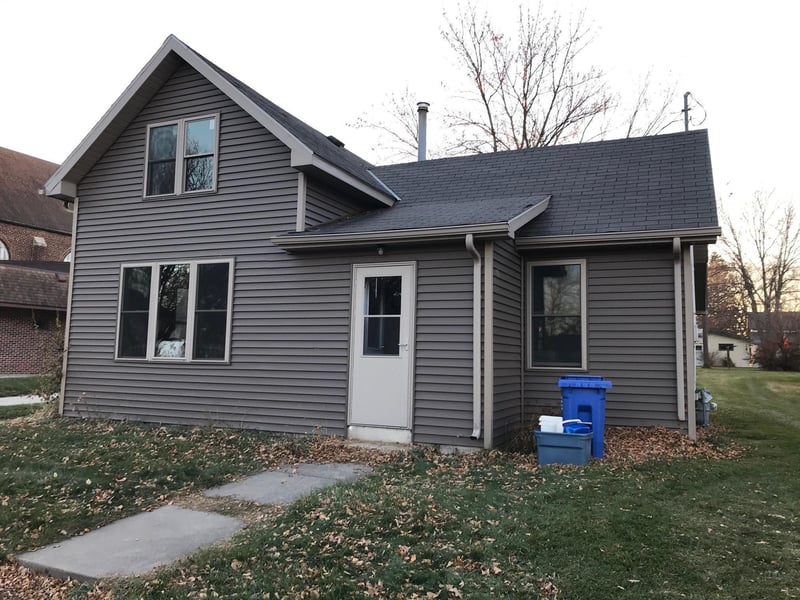 98 3rd St S, Wood Lake, MN 56297
