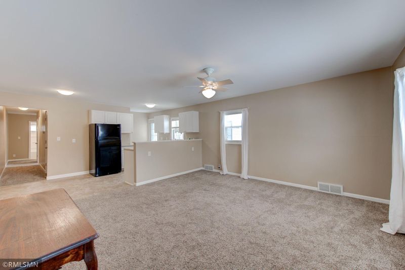 2622 Mcnair Dr N, Robbinsdale, MN 55422