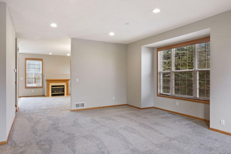 15717 Foliage Ave, Apple Valley, MN 55124