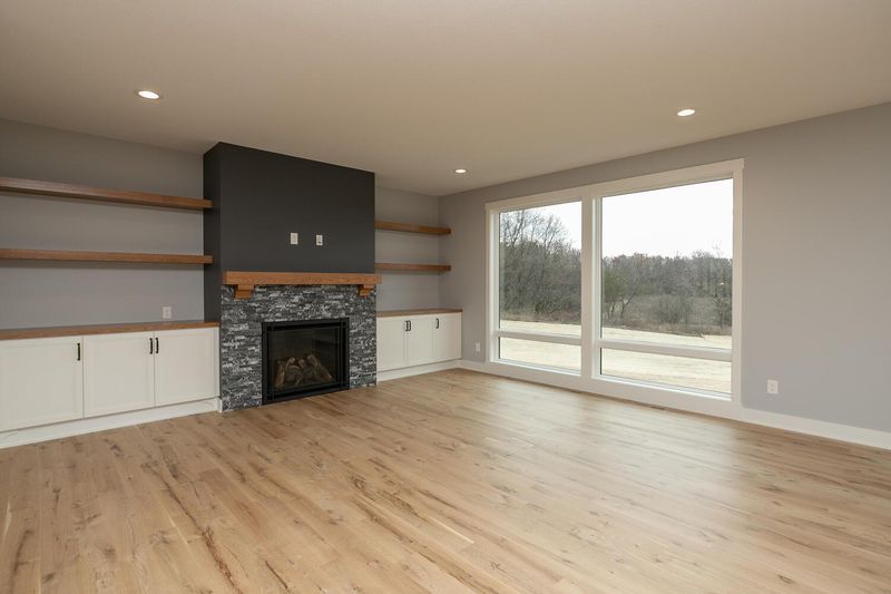 5352 Millie Rd SW, Rochester, MN 55902