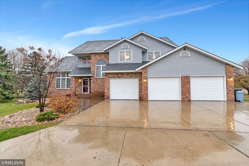 800 SE 23 St, Willmar, MN 56201