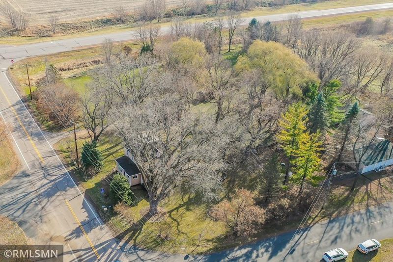 1011 E 205th St, Jordan, MN 55352