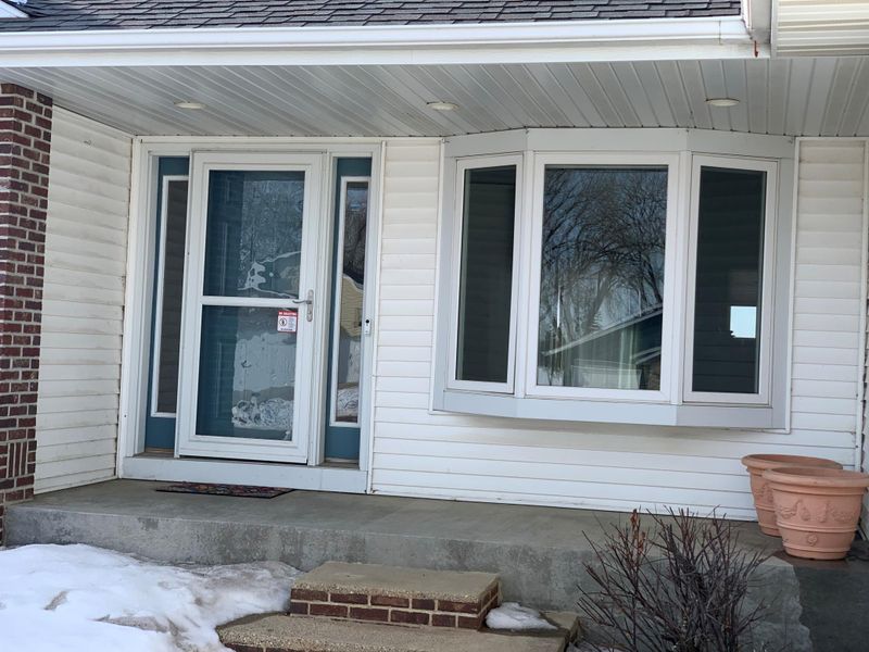 908 Sterling Ave, Worthington, MN 56187
