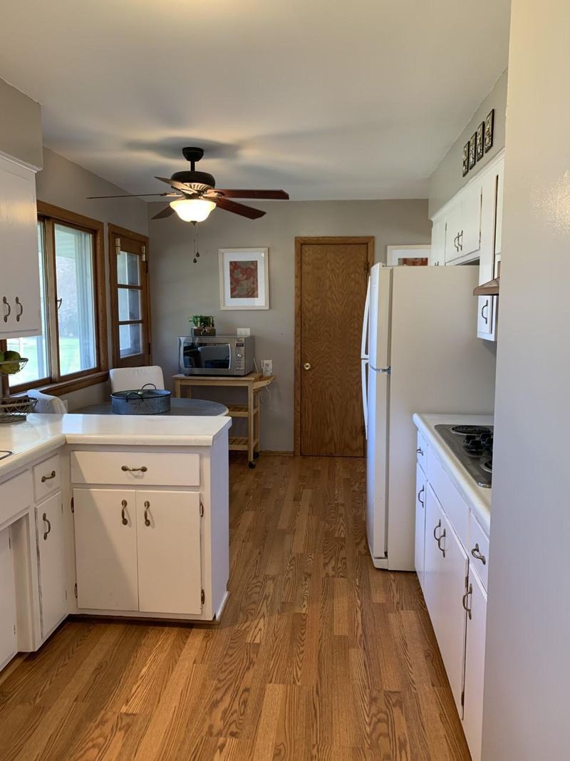 2539 Elm Dr, White Bear Lake, MN 55110