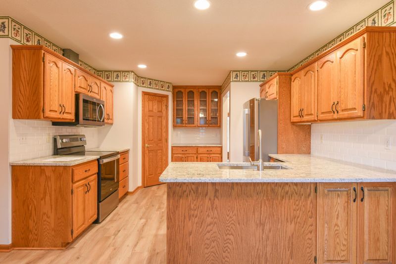 300 4th St SE, Little Falls, MN 56345