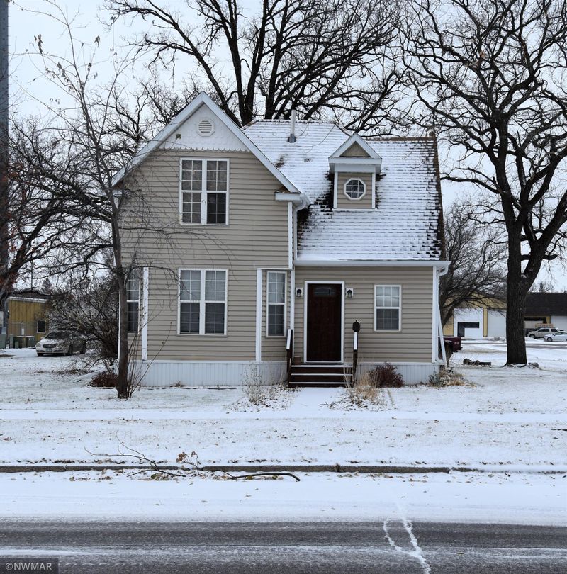 504 Horace Ave N, Thief River Falls, MN 56701