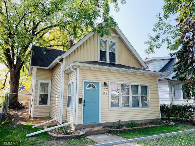 862 Sims Ave, Saint Paul, MN 55106