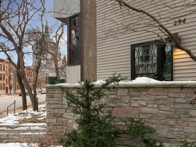 294 Selby Ave, Saint Paul, MN 55102