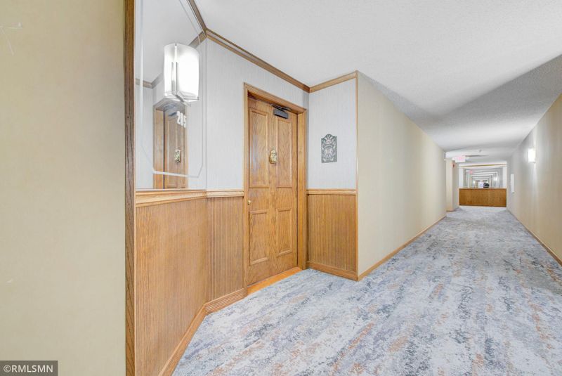 6100 Auto Club Rd #205, Bloomington, MN 55438