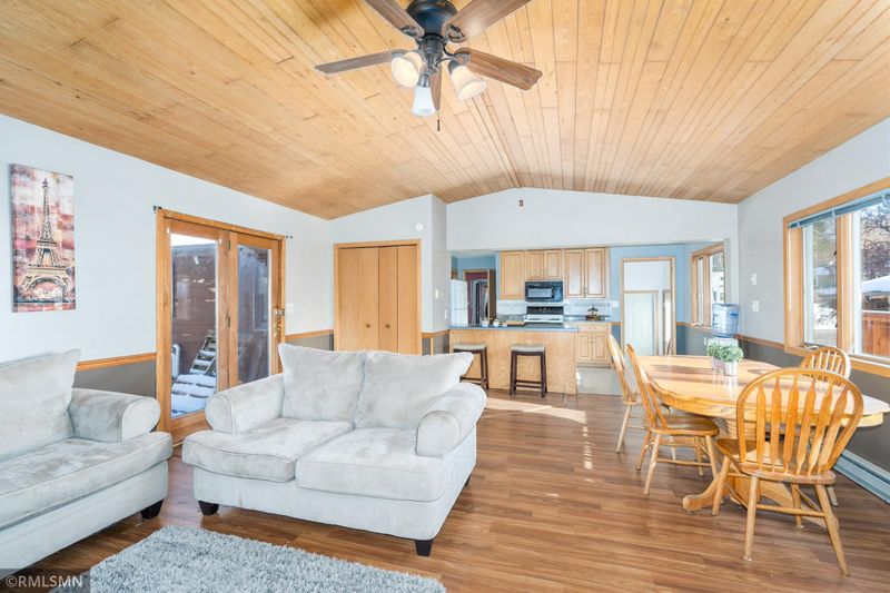 2225 Woodland Ave, Duluth, MN 55803