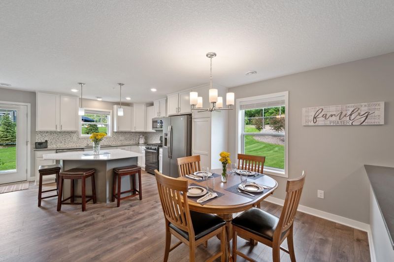 10285 Dallas Ln N, Maple Grove, MN 55369