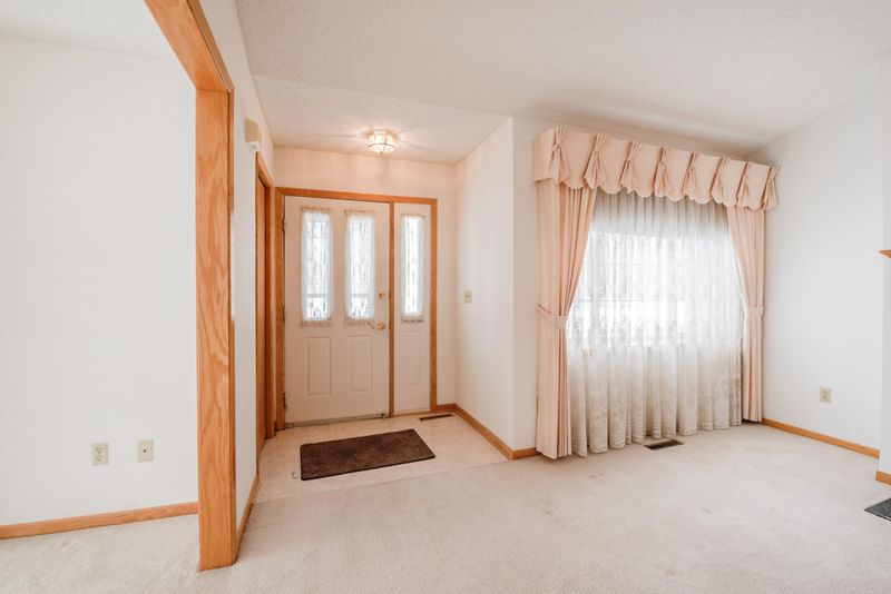 1768 Cedar Ln, White Bear Lake, MN 55110